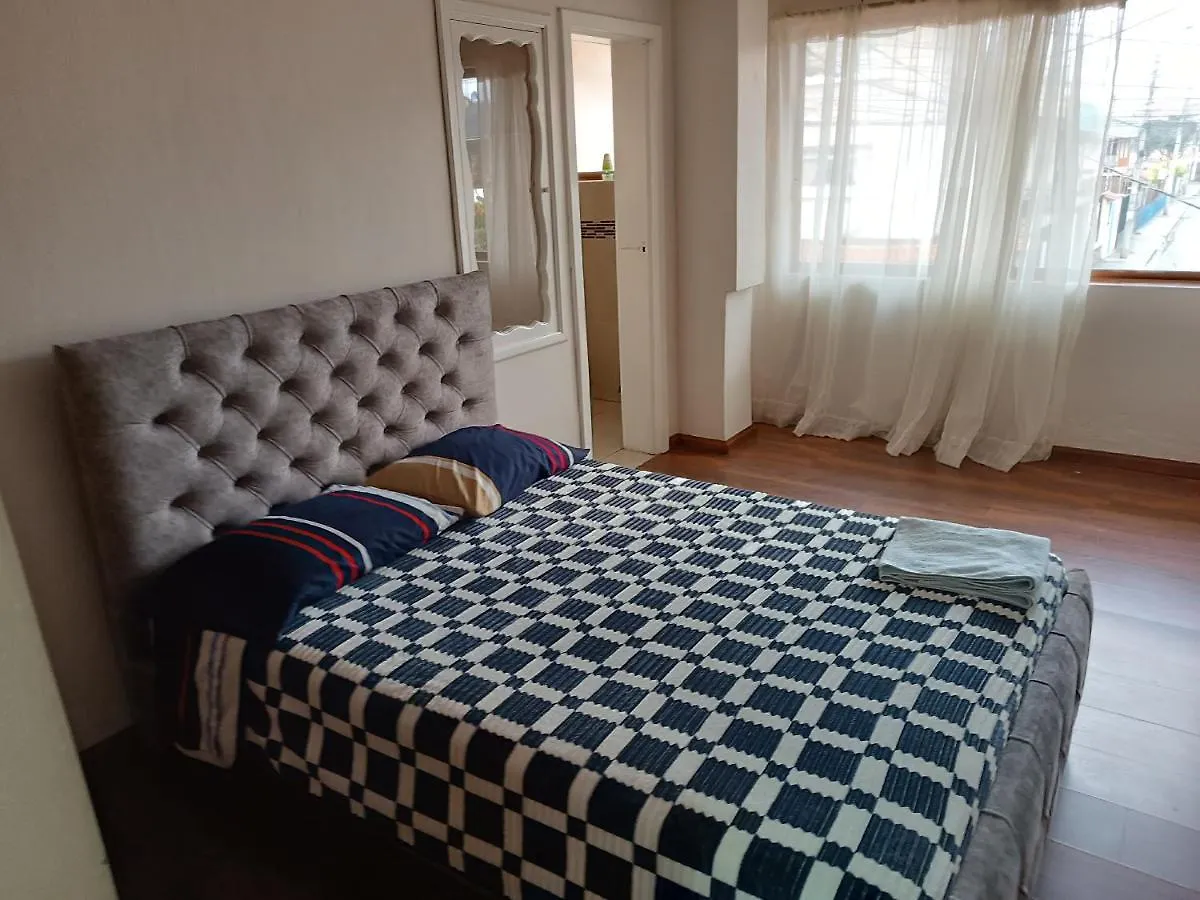 アパート Departamento Gigante De 4 Dormitorios Ecualodge3 クエンカ