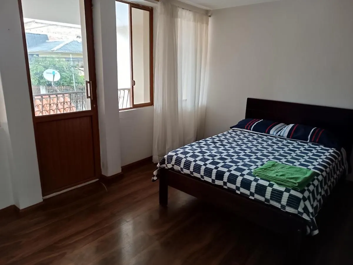 Departamento Gigante De 4 Dormitorios Ecualodge3 クエンカ アパート